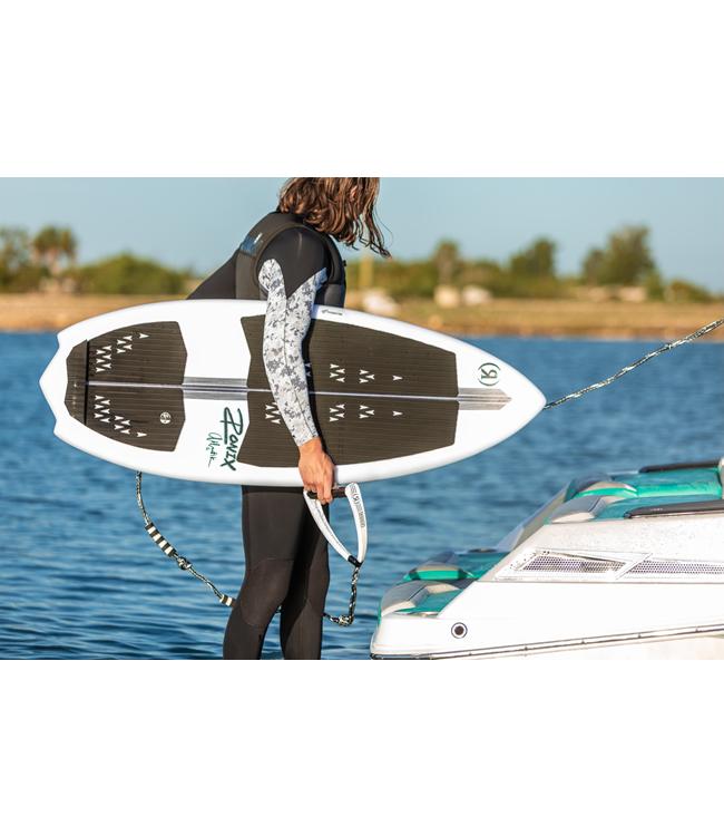 Ronix Flyweight Atlantik Wakesurfer - rider in a wetsuit on the boat holding the board and rope