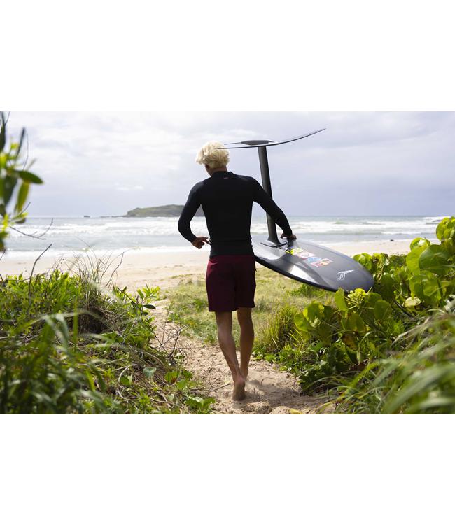 Follow P1 Mens 1mm Zip Thru Heater Top Black on a rider staying warm during a cool session