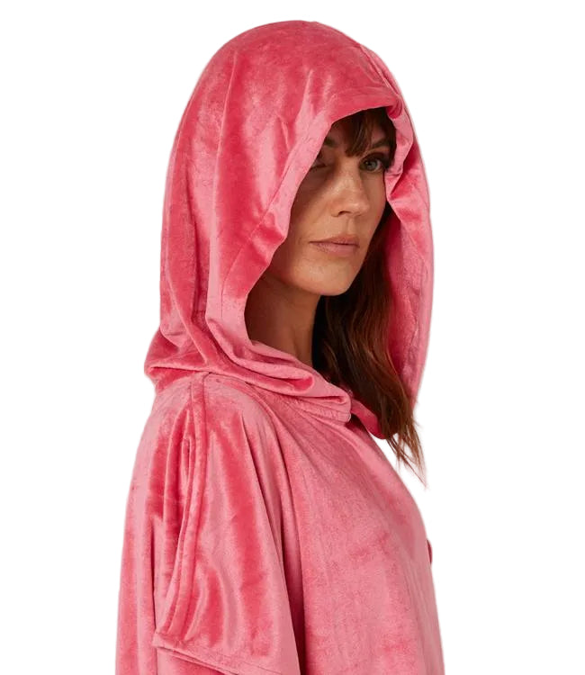 Follow Corp Towelie Hot Pink - folded view of the compact fast-drying microfibre travel towel