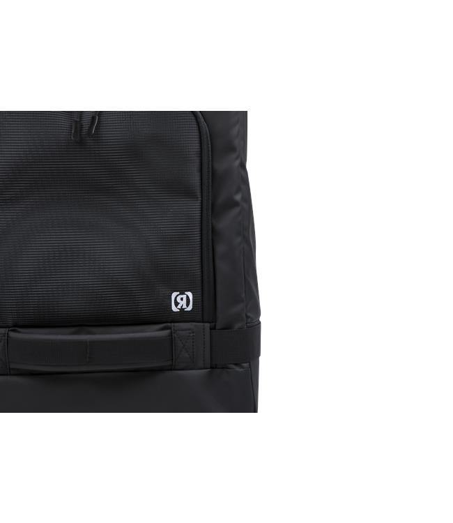 Ronix Transfer 2-Wheel Check Luggage - Waterskiers World