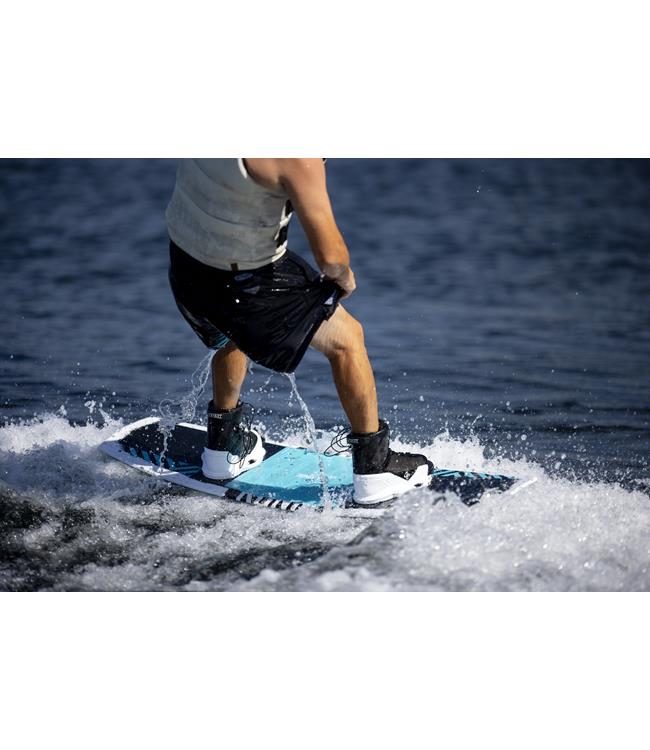 Ronix District Wakeboard with District Boots (2022) - Waterskiers World