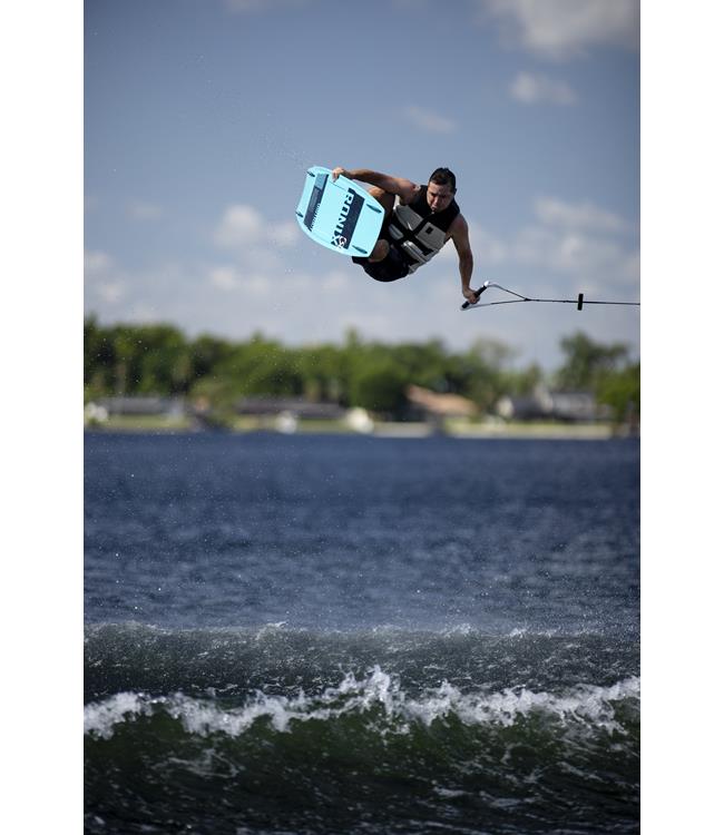 Ronix District Wakeboard (2022) - Waterskiers World